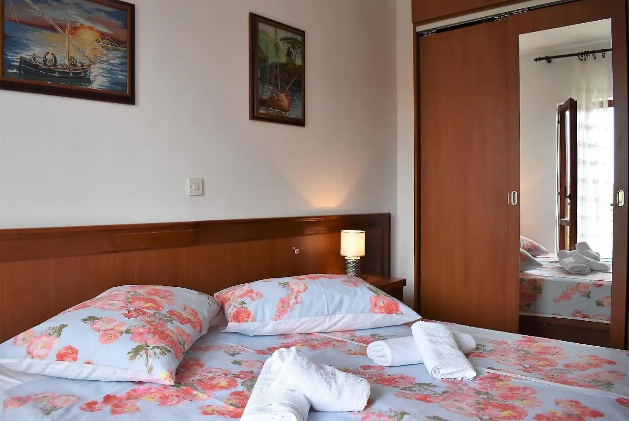 Apartment Katalin Rab Banjol