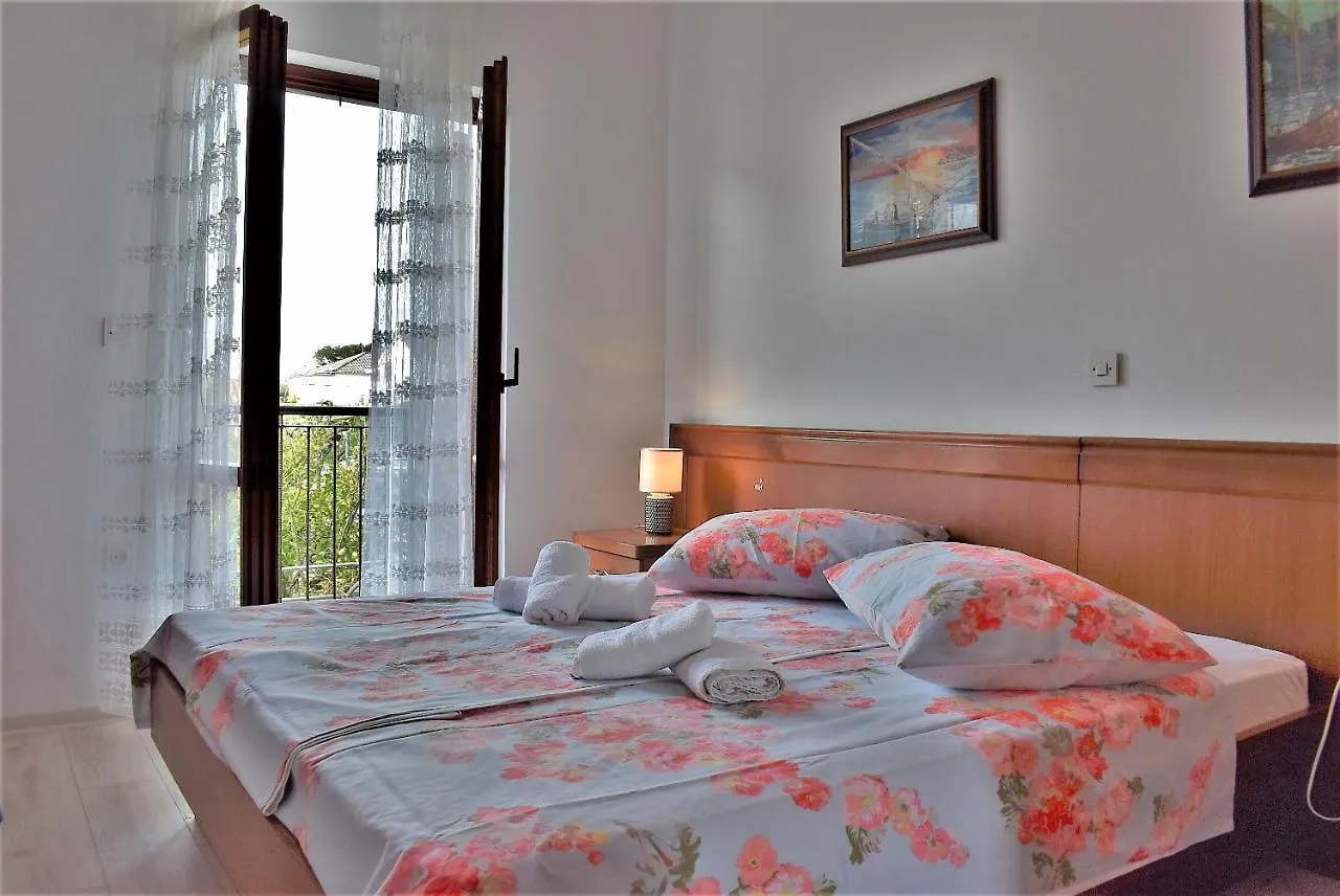 Apartment Katalin Rab Banjol